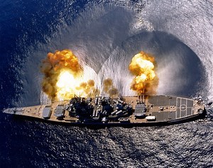 154K views · 3.7K reactions | The USS Iowa (BB-61), the lead ship of the Iowa-class battleships, was one of the most powerful and versatile warships ever built by the United States Navy. Launched in 1942, Iowa combined massive firepower with surprising speed, capable of exceeding 33 knots—unusual for a ship of her size. #WW2 #ship #military | I love Warships | Facebook