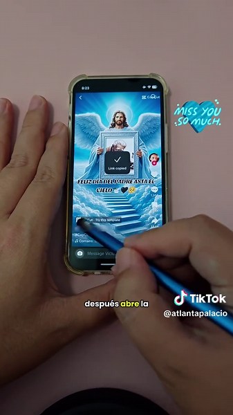 #capcut #capcutpioneer ¡Feliz Día del Padre en el cielo, Papá 🕊️! ¡Feliz Día del Padre para los ángeles que nos cuidan desde arriba ✨! ¡Feliz Día del Padre a nuestro mejor ángel en el cielo! 🌎 Happy Father's Day, Papá in heaven! 🎉 Your love still guides us every single day. We miss you and we love you. ❤️ ¡Feliz Día del Padre hasta el cielo! #díadelpadre #fathersday #papaelcielo Plantilla del Día del Padre Father's Day Template ¡Feliz Día del Padre para cada papá 🎂! ¡Feliz Día del Padre! ¡Qu