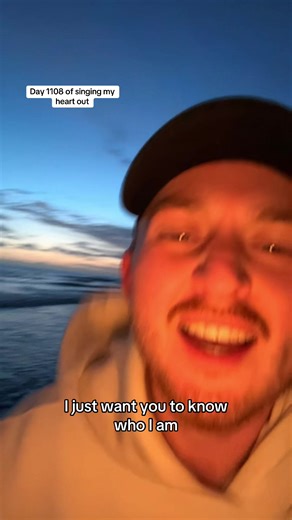 Day 1108: Singing 'Iris' by Goo Goo Dolls — Fast Singing Challenge