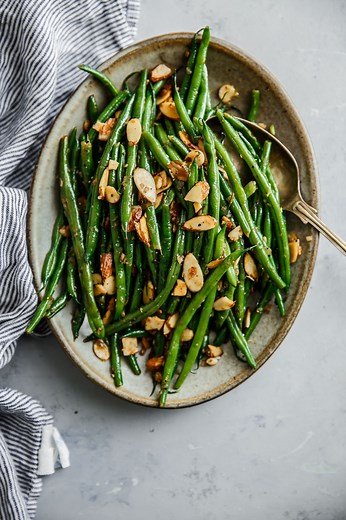 Green Beans Almondine (Green Beans with Almonds) - A Beautiful Plate