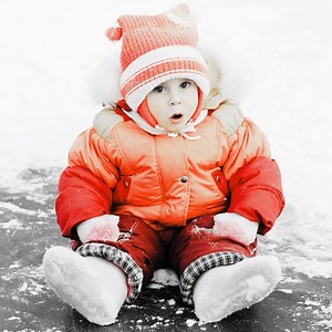 Choose a color then make it pop with the B&W Color Pop Guided Edit. Just a few clicks and you're done. Try it free at: https://adobe.ly/2O0DJ74 | Adobe Photoshop Elements & Premiere Elements