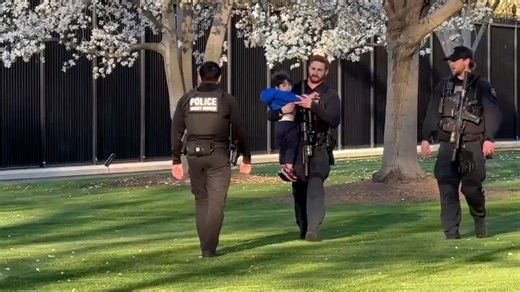 7.6K views · 23 reactions | This young boy's White House visit took a slight detour. Secret Service agents had to remove him from the lawn after he slipped through a fence. | Naples Daily News | Facebook
