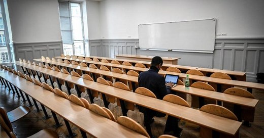 Fighting grade inflation with a secret list