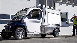 The All-Electric Polaris GEM eL XD is an affordable ‘letric Worker