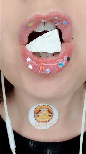 White Chalk Eating ASMR🔊| Dry Crunch | No Talking | Chalk Eating ASMR | ‪@SatisfyingLips‬|Relaxing