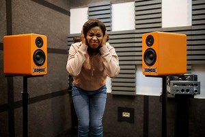 How to lower Bluetooth volume (Android, iOS, Windows 10)