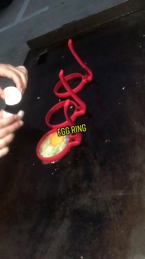 How to use an egg ring properly in 3steps #eggring #fryingeggs #howtouse