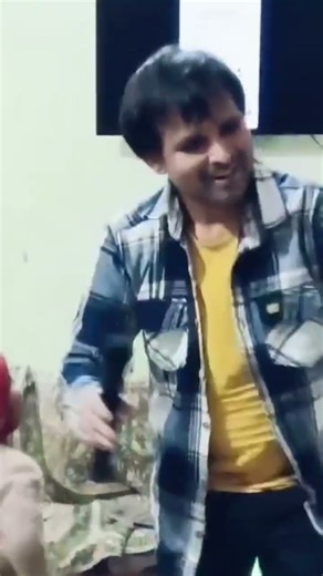 आने वाले साल को सलाम जाने वाले साल को सलाम #happynewyear #happy #newyear #viralshort #2026 #2025