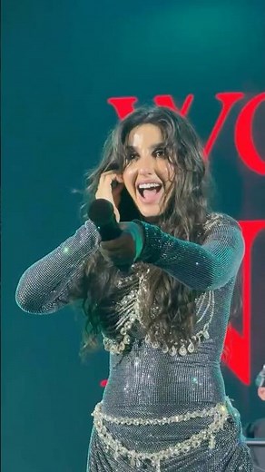 A fun moment from my recent concert 😄😍❤️‍🔥 #newmusic #concert #worldofnora #norafatehi