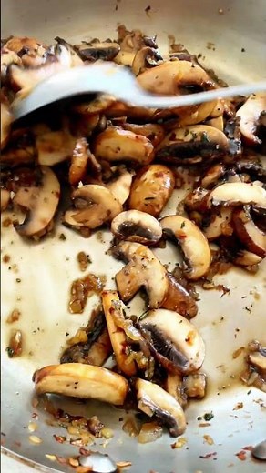 Try My Easy Mushroom Gravy Recipe!