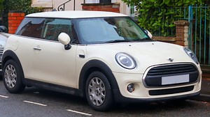 How to Replace Front Brake Pads on a Mini Cooper One