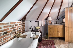 The 6 Best Small Bathroom Layouts to Try When You’re Starting from Scratch