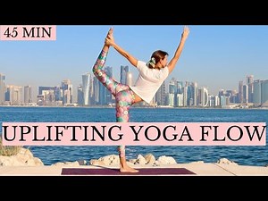 45 min Vinyasa Yoga Flow for Full Body Strength and Flexibility