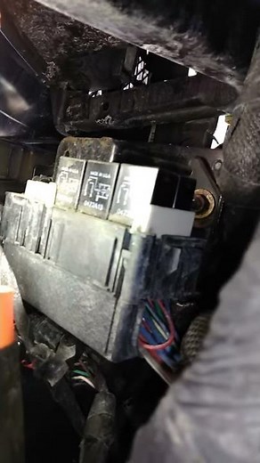 Jeep Compass, Patriot Relay box