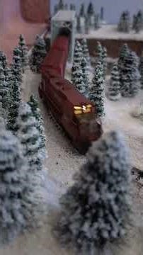 WIJOVIA PASS 2mm scale N gauge model railway - in a trunk!