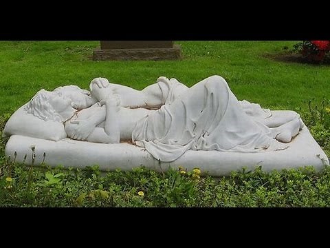 EXTREMELY STRANGE TOMBSTONES