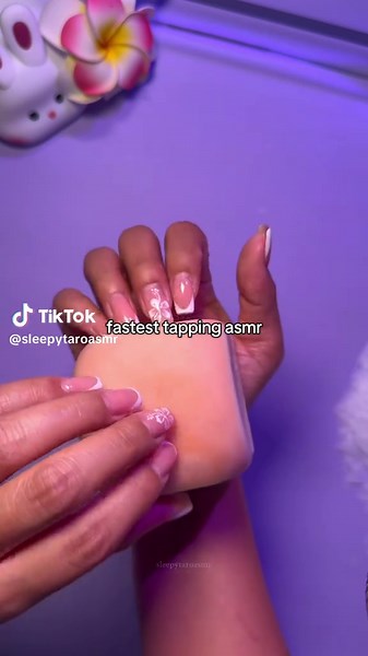 tapping ASMR but it gets faster #asmr #tappingasmr #waxtappingasmr #fyp #asmrforsleep
