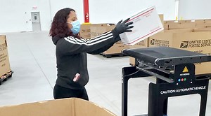 New robotic systems aiding USPS plant operations – 21st Century Postal Worker