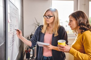 Top 10 Best Free & Paid Whiteboard Animation Software [2024]