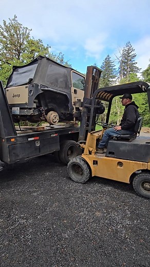27K views · 617 reactions | This poor Jeep needs a future. I build...
