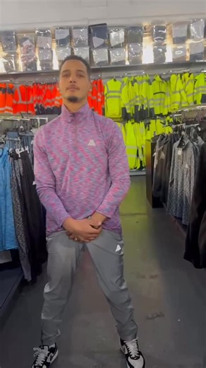 Stephen Cole on Instagram: "BRAND NEW 🔥 Men’s 1/4 Zip Sets just landed 🎅👌 🧥 Tops £14.99 👖 Bottoms £11.99 Comfort, style & unreal value 💥 📍 In store now @barneysbargains #Menswear #NewIn #QuarterZip #BarneysBargains #MensFashion BargainAlert GetToTheChopper 🚁"