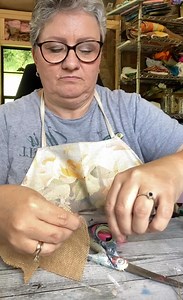 1.2K views · 3 comments | Quick and simple burlap flowers. #handmadeflowers #burlapdecor #crafting Part 3 | Susie’s Simply Handmade | Facebook