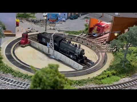 A Micro N-Scale 2' x 3' Train Layout