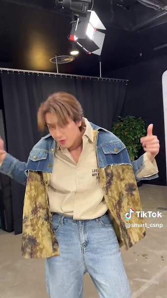 Smart Dance Moves Revealed with Smart Chisanupong