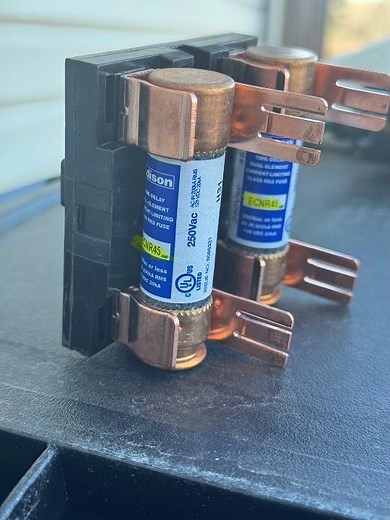 Wire sizing and selecting fuse for hvac unit installation.