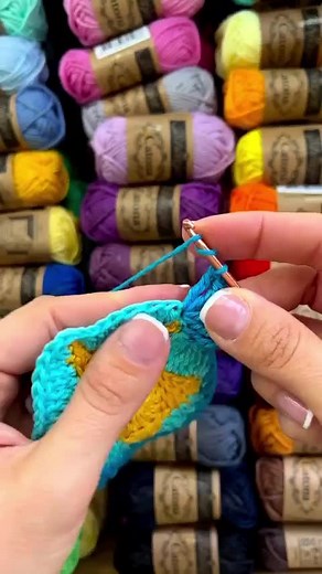 Crochet Star Granny Square Tutorial