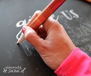 Chalkboard Lettering - Sincerely, Sara D. | Home Decor & DIY Projects
