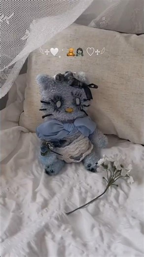 Corpse Bride Hello Kitty Plushie💙🧟‍♂️| Cute Craft Idea #corpsebride #hellokitty #halloween #shorts