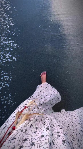 Video ta arek tu sundor hoito jodi hat dhore hatar manush ta thakto🥲🤐