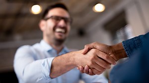 How to Market a Service: 14 Service Marketing Tips For 2026