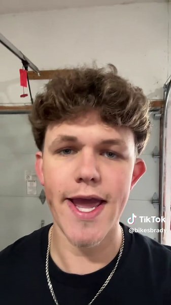 Grip Shifter vs Trigger Shifter: A Gear Comparison