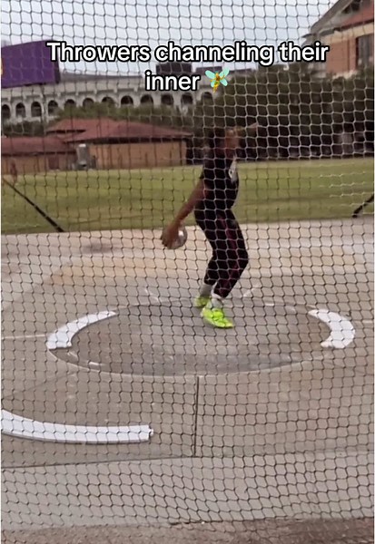 Track and Field: Discover the Art of Discus Throwing