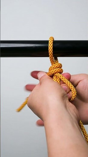 How to tie a hangman's knot