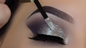 Easiest Glitter Eye Makeup in Just 5 Minutes!