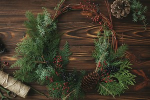 Preserve Cedar Branches to Create Beautiful Holiday Decor