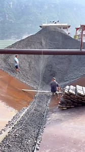 89K views · 789 reactions | Sand and gravel loaders on the canal make $100 a day #loading #cargo #workers | Chinese craftsmanship | Facebook