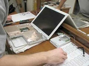 iBook G4 - Hard Drive Replacement