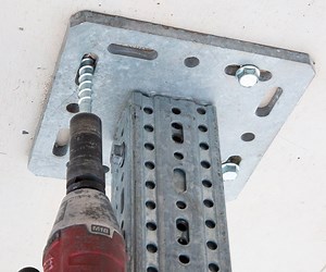 Concrete screws vs wedge anchors vs throughbolts: what's the difference?