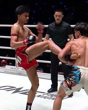 WHAT A WAR 🤯😱 Aliff and Ramadan Ondash threw down in an AGGRESSIVE battle at ONE Fight Night 38!