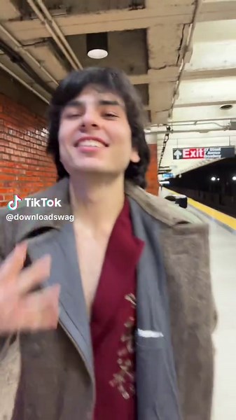 lovemen (@downloadswag)’s videos with original sound - Moya