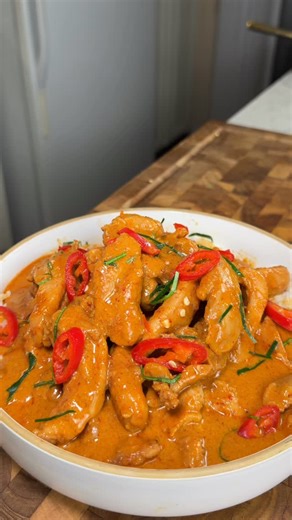 Karim Saad on Instagram: "SAVE THIS ‼️ EASY 30-minute Panang Curry 🤯 (recipe 👇🏽) Announcements: ✅ Cookbooks on my website! (Check’em out macros included!) 💪🏽 or comment “cookbook” and I’ll send you the link! ✅ New seasonings coming soon 👀 @spicexseasoning Macros per serving rice NOT included (x3 servings): approx 496 calories | 45g P | 32g C | 18g F Ingredients: * 2 Ibs chicken thigh, cut into thin strips * ��4 oz panang curry paste 🌶️ * ��
