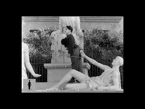 Charlie Chaplin - The Tramp and The Star-Spangled Banner" (City Lights)