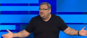 7 Soothing Funeral Prayers for Family and Friends