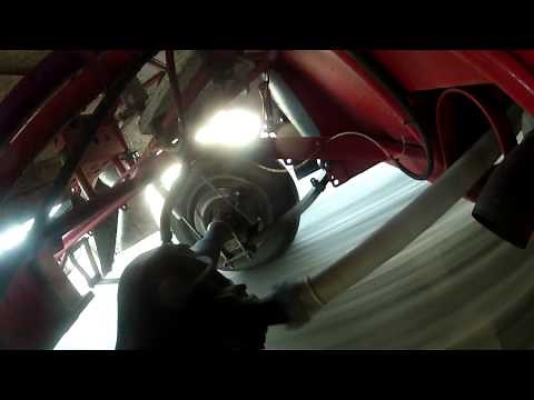 How to get more traction with Leaf Spring suspension on a dirt car. Fast boy LF spring.