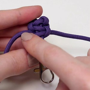 This zipper pull is easy to make and useful for several applications! https://www.instructables.com/id/Paracord-Zipper-Pull-1/ | Instructables
