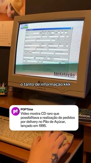POPTime on Instagram: "Em 1995, lançou um CD‑ROM que permitia fazer compras pelo computador e receber as compras em casa. O vídeo mostra o sistema rodando no Windows 95 e simula o carrinho virtual de mercado. Apesar de limitado a poucos bairros de São Paulo e com taxa de entrega alta para a época, a iniciativa demonstrava visão futurista para comércio online. 📸 @pradinho.br"